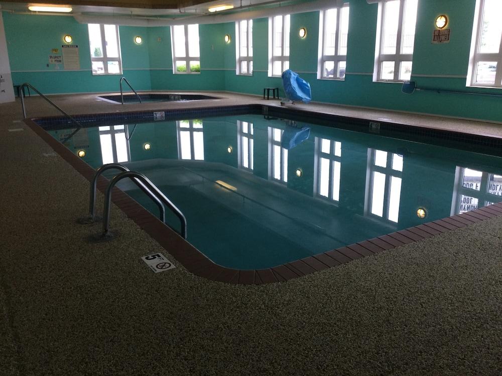 מלון Super 8 By Wyndham סולט סנט מרי מראה חיצוני תמונה
