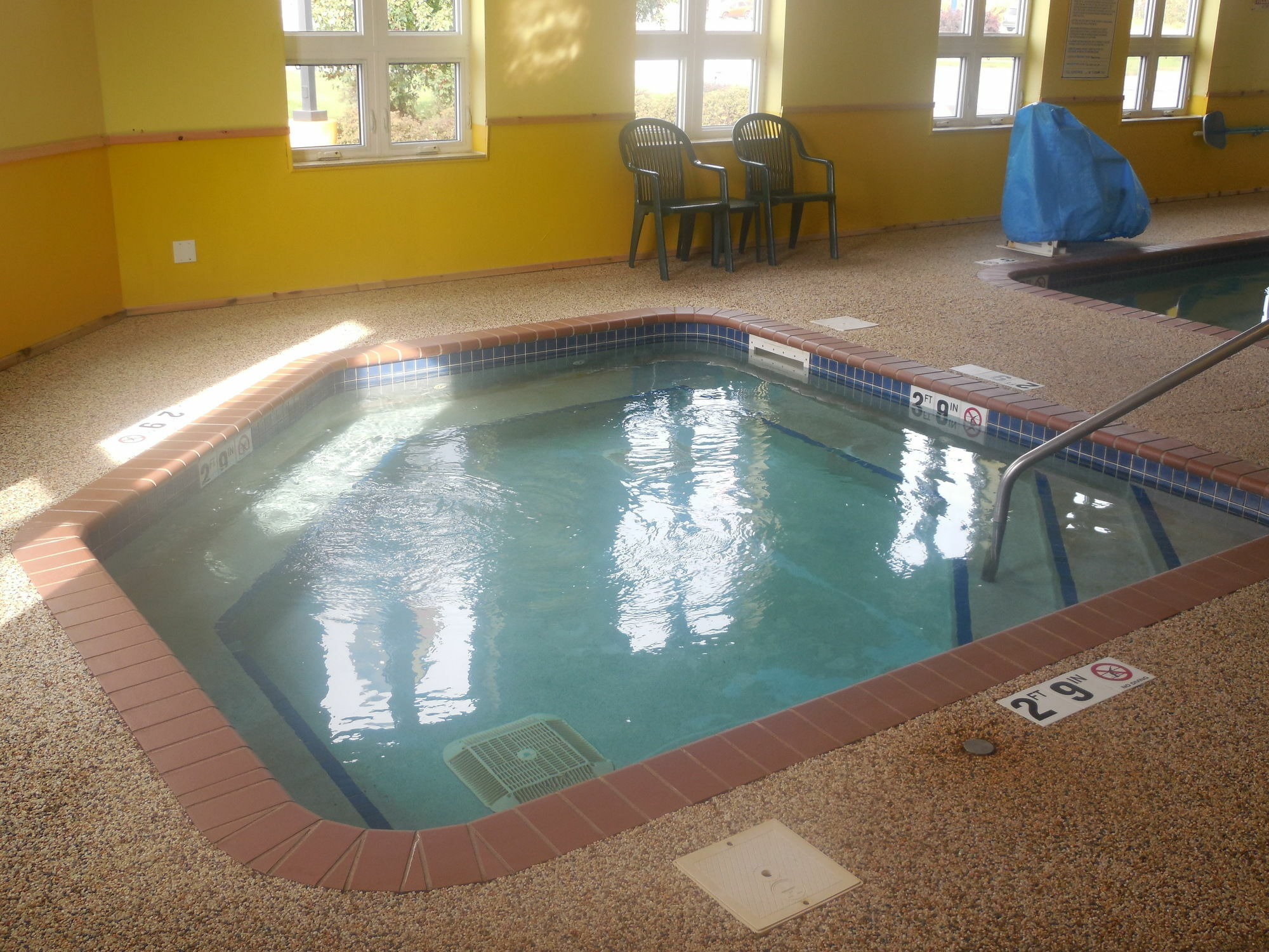 מלון Super 8 By Wyndham סולט סנט מרי מראה חיצוני תמונה